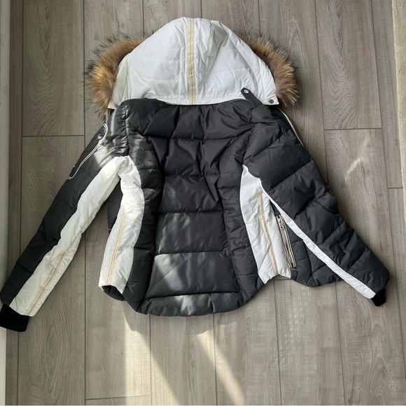 Diamond in the Snow size 6 ski jacket with removable real fur hood - Picture 2 of 8